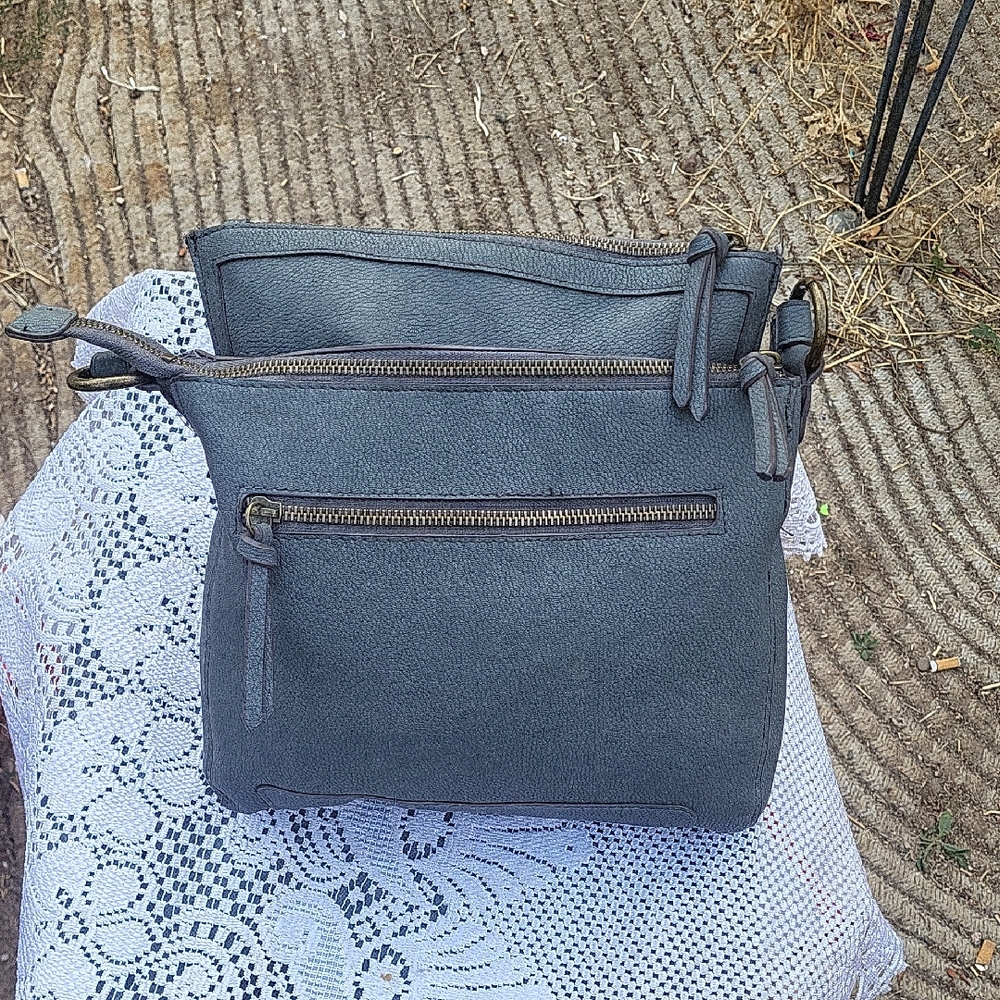 Sonoma Gray Leather Detail